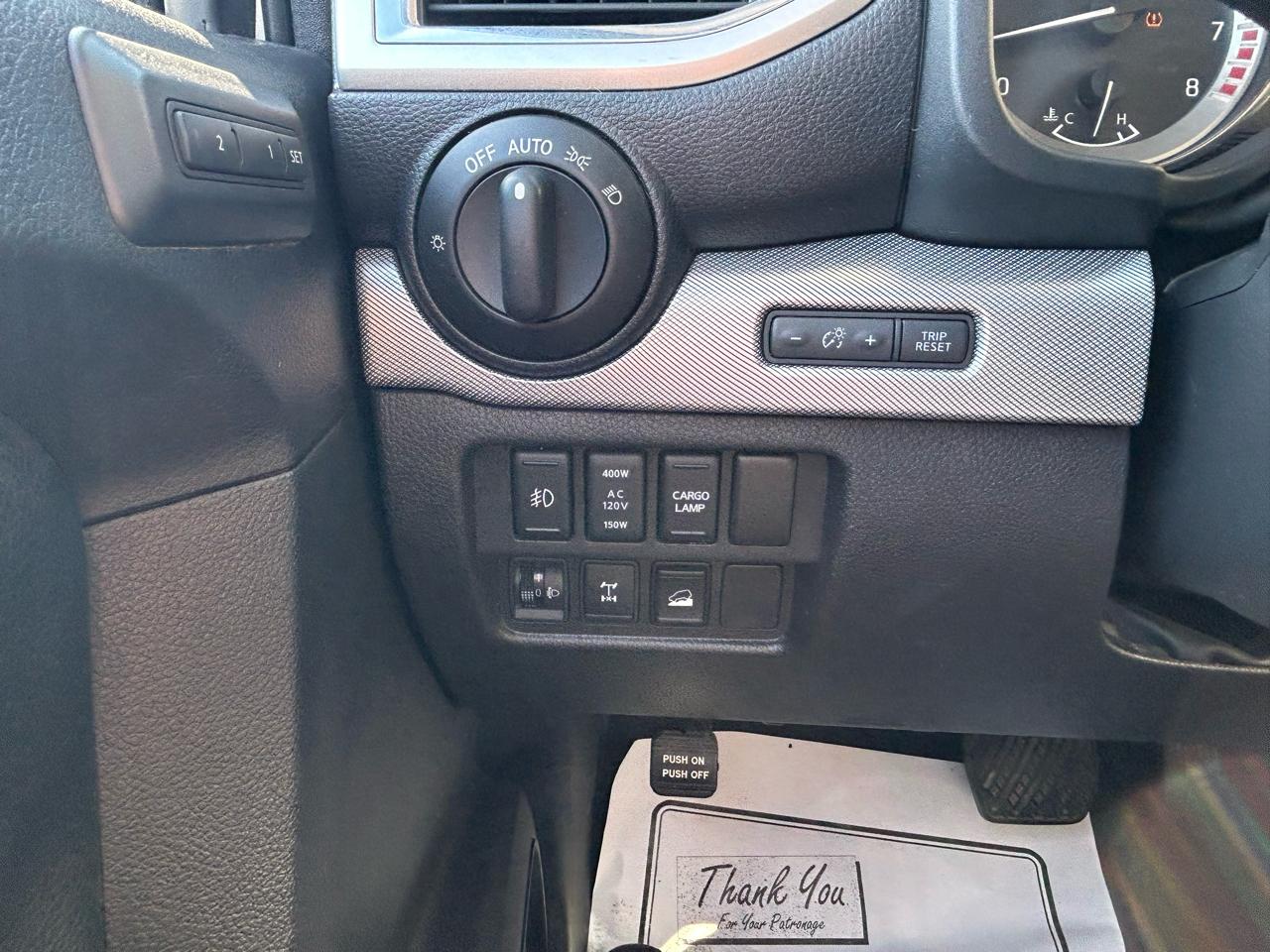 Nissan Titan 4x4 Crew Cab PRO-4X 2017