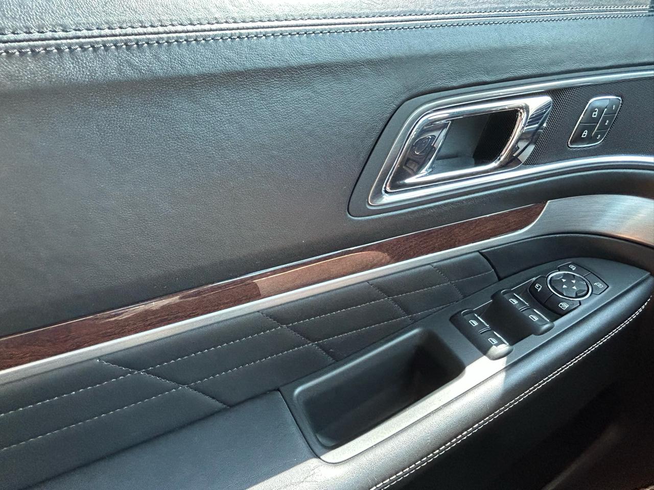 Ford Explorer Platinum 4WD 2018
