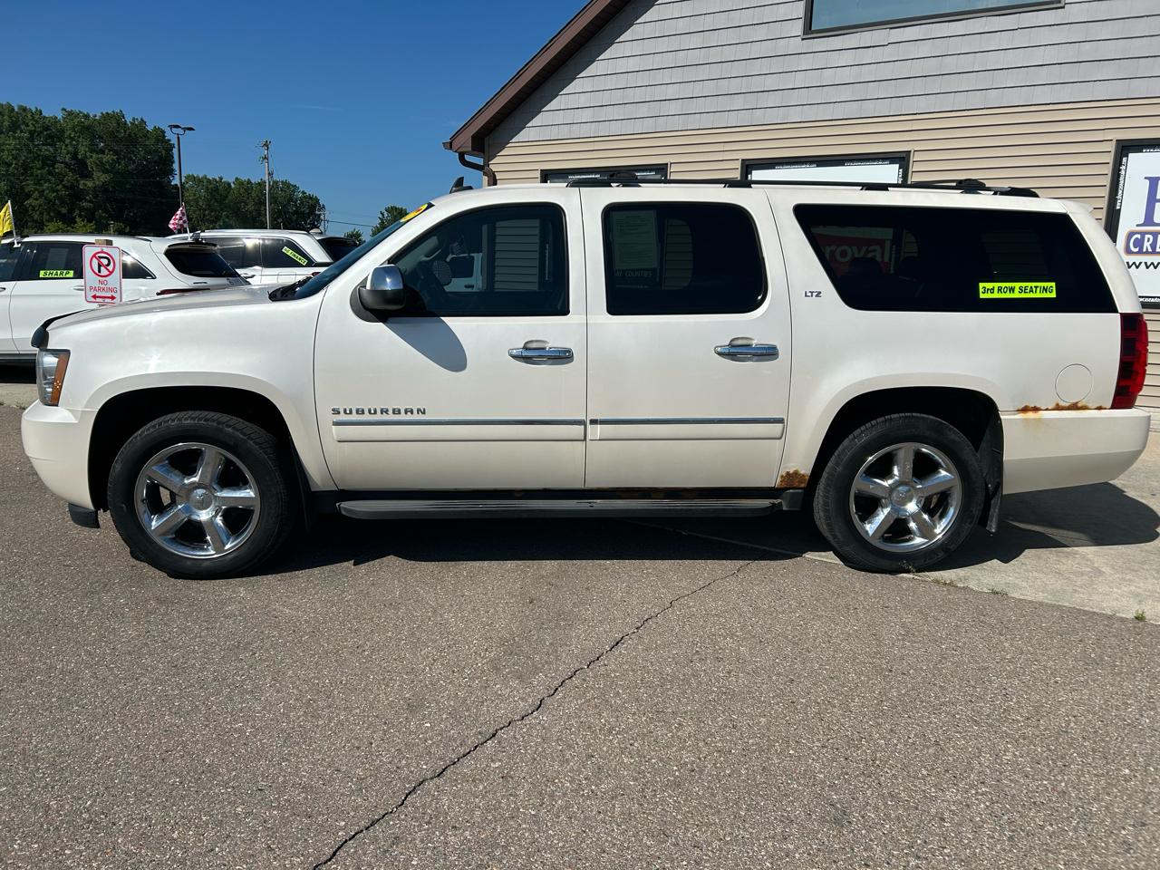 Chevrolet Suburban 4WD 4dr 1500 LTZ 2012