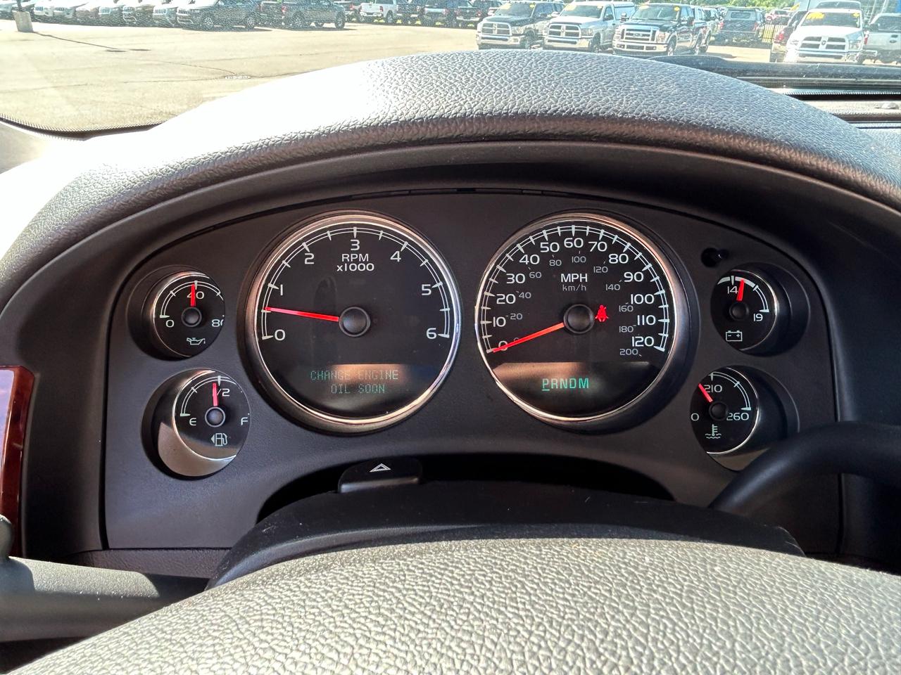 Chevrolet Suburban 4WD 4dr 1500 LTZ 2012