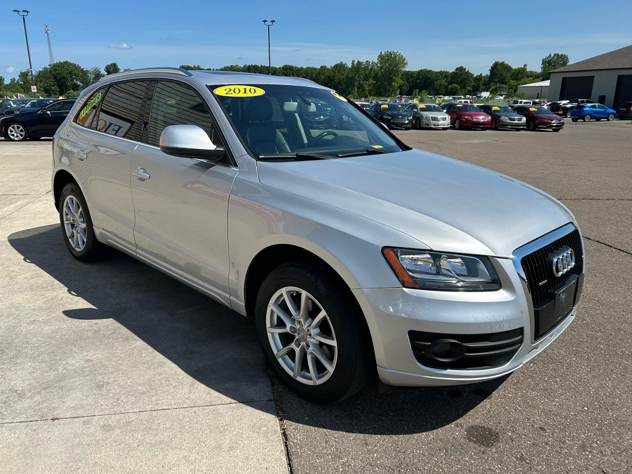 Audi Q5 quattro 4dr Premium 2010
