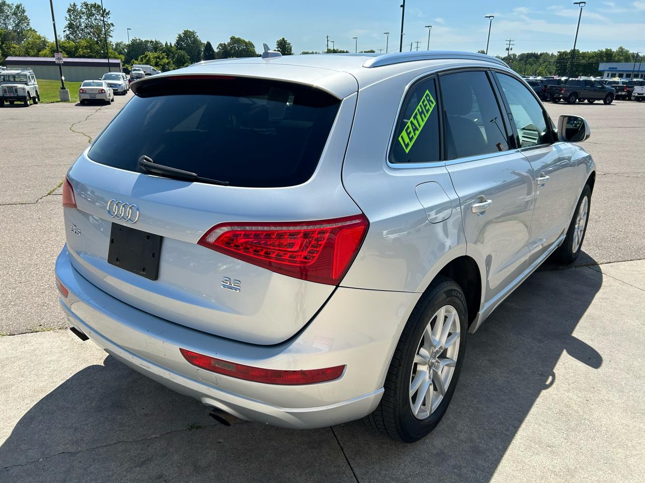 Audi Q5 quattro 4dr Premium 2010