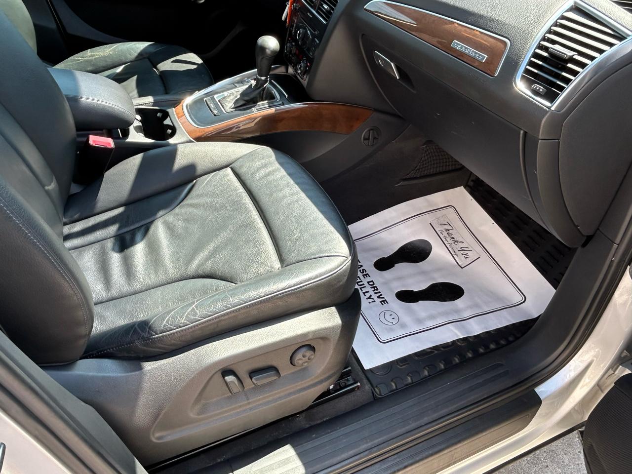 Audi Q5 quattro 4dr Premium 2010