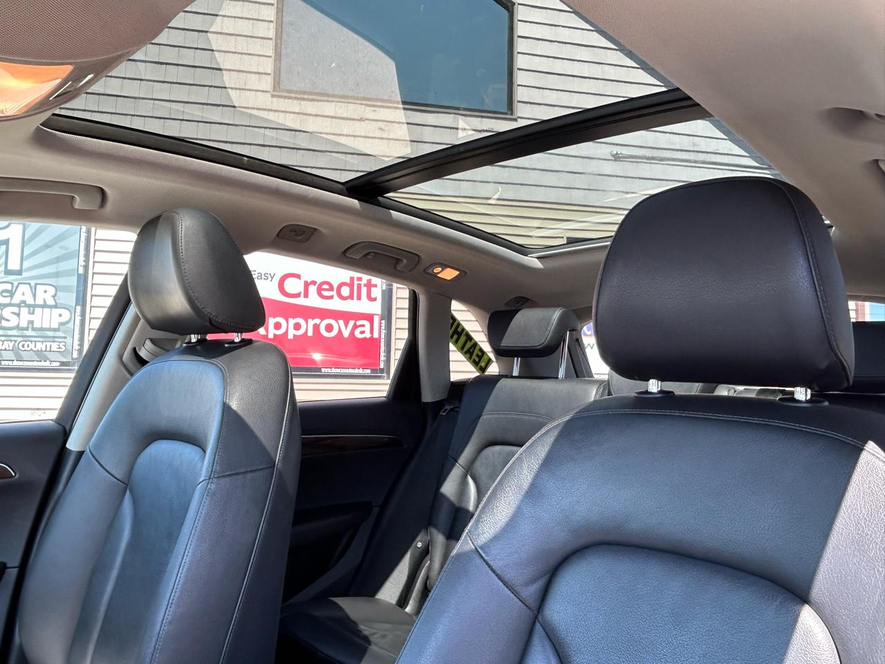 Audi Q5 quattro 4dr Premium 2010