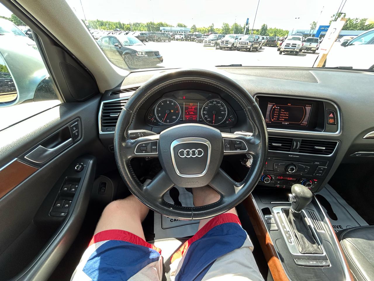 Audi Q5 quattro 4dr Premium 2010