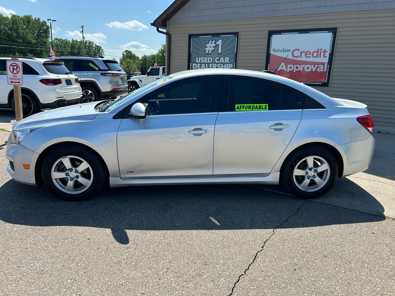 Chevrolet Cruze Limited 4dr Sdn Auto LT w/1LT 2016