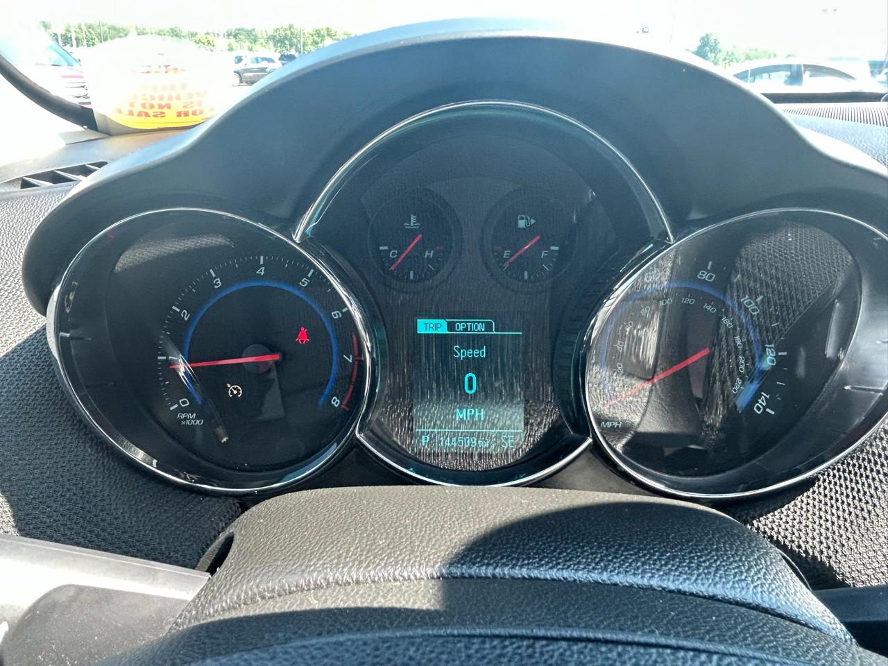 Chevrolet Cruze Limited 4dr Sdn Auto LT w/1LT 2016