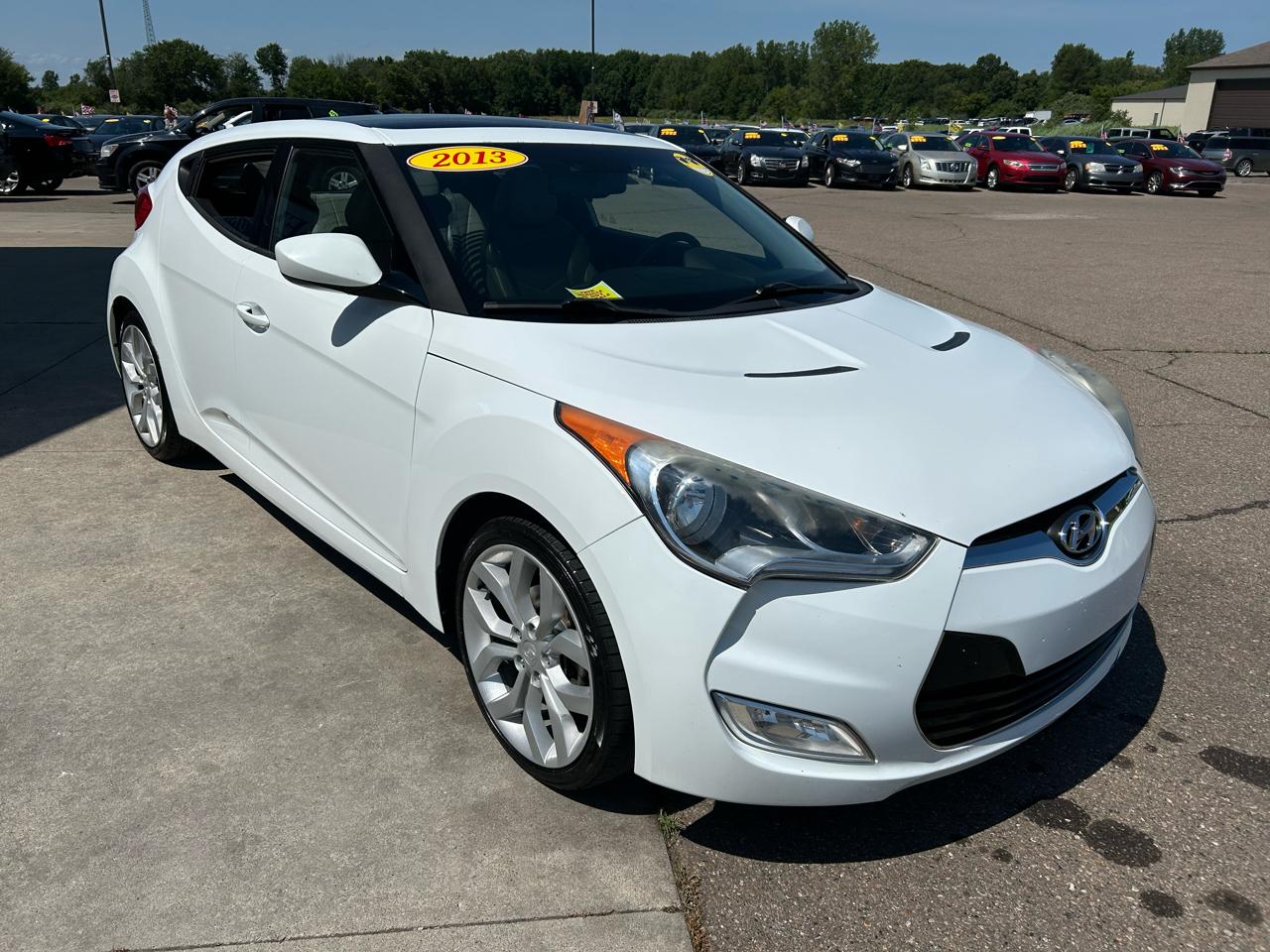 Hyundai Veloster Base 2013