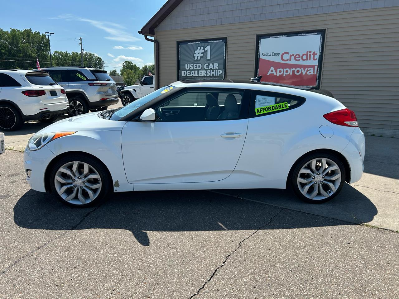 Hyundai Veloster Base 2013
