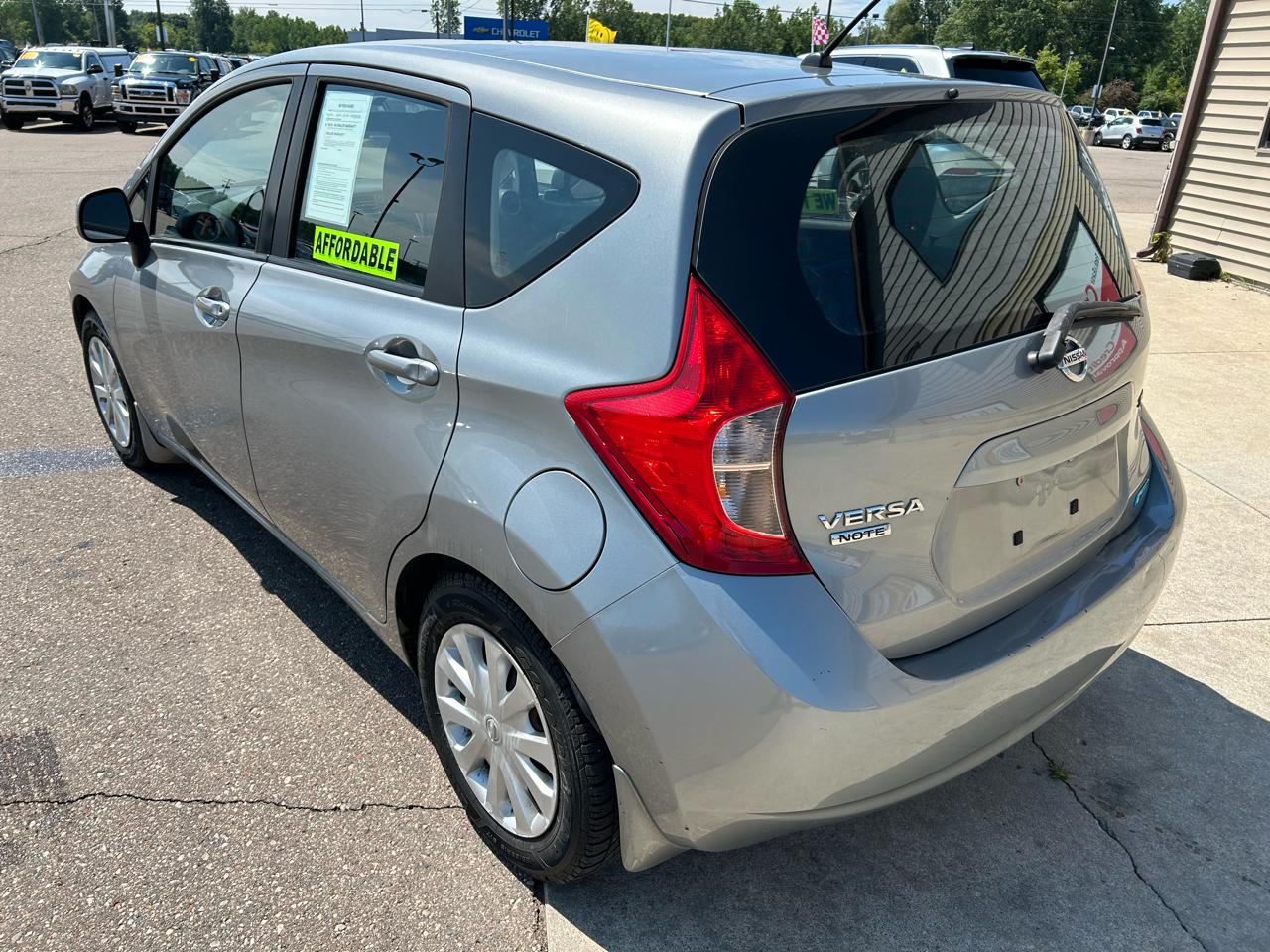 Nissan Versa Note 5dr HB CVT 1.6 S Plus 2014