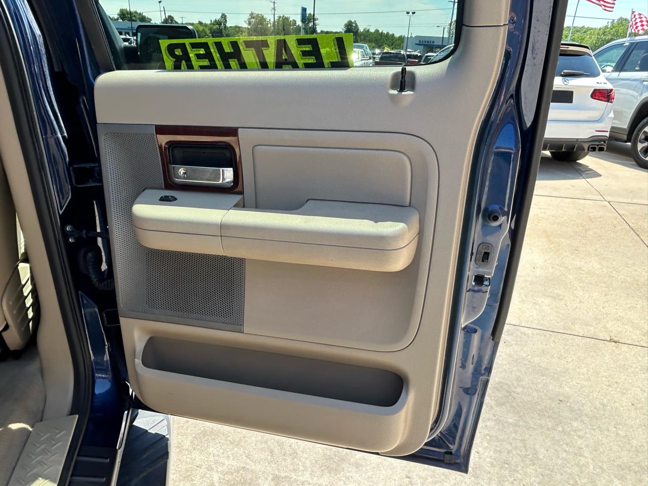 Ford F-150 4WD SuperCrew 139" Lariat 2008