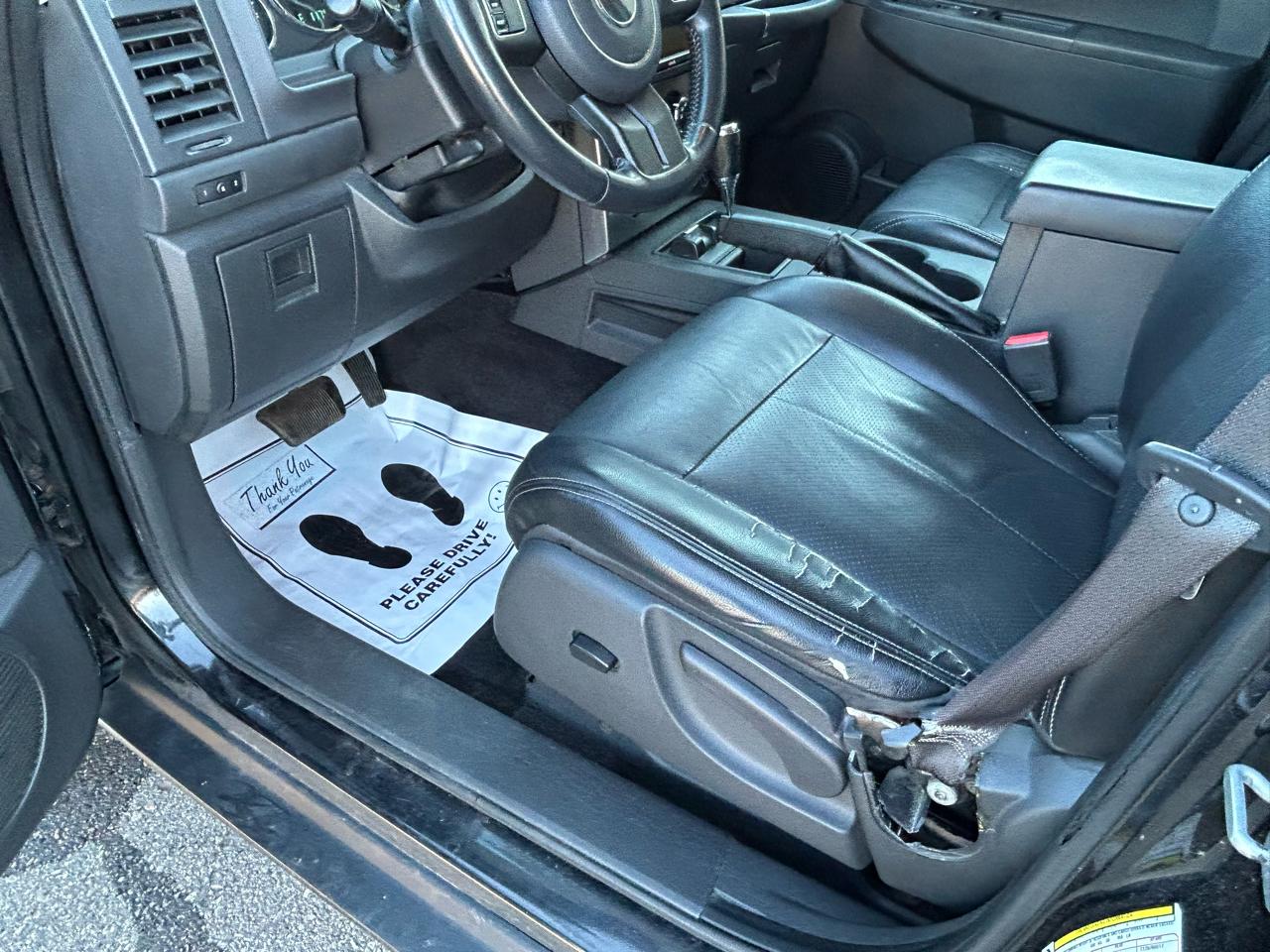 Jeep Liberty 4WD 4dr Sport Jet 2011
