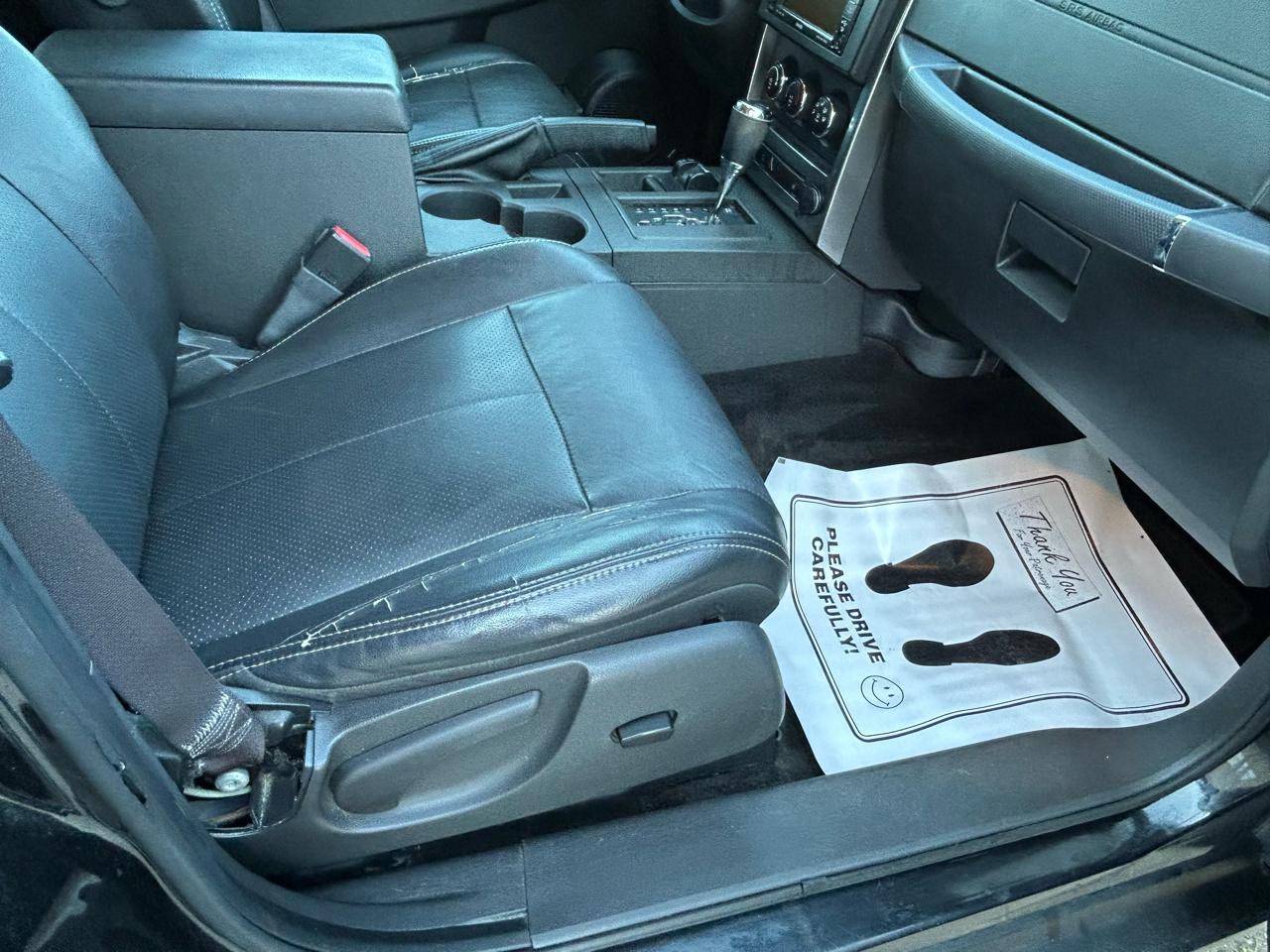 Jeep Liberty 4WD 4dr Sport Jet 2011