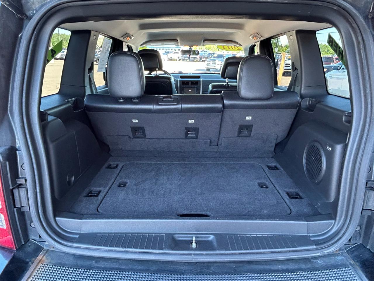 Jeep Liberty 4WD 4dr Sport Jet 2011