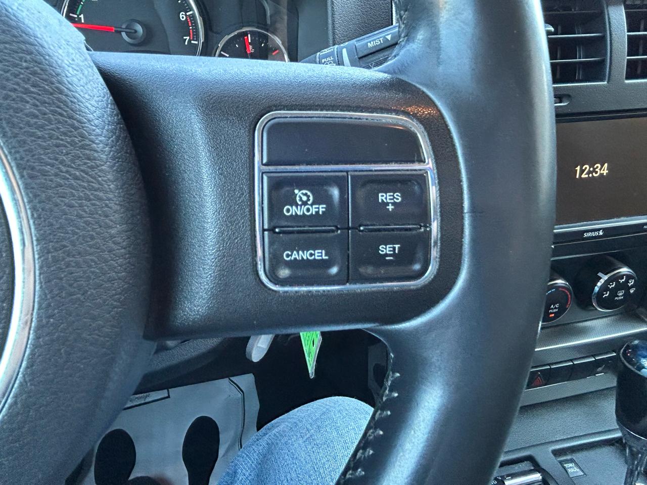 Jeep Liberty 4WD 4dr Sport Jet 2011