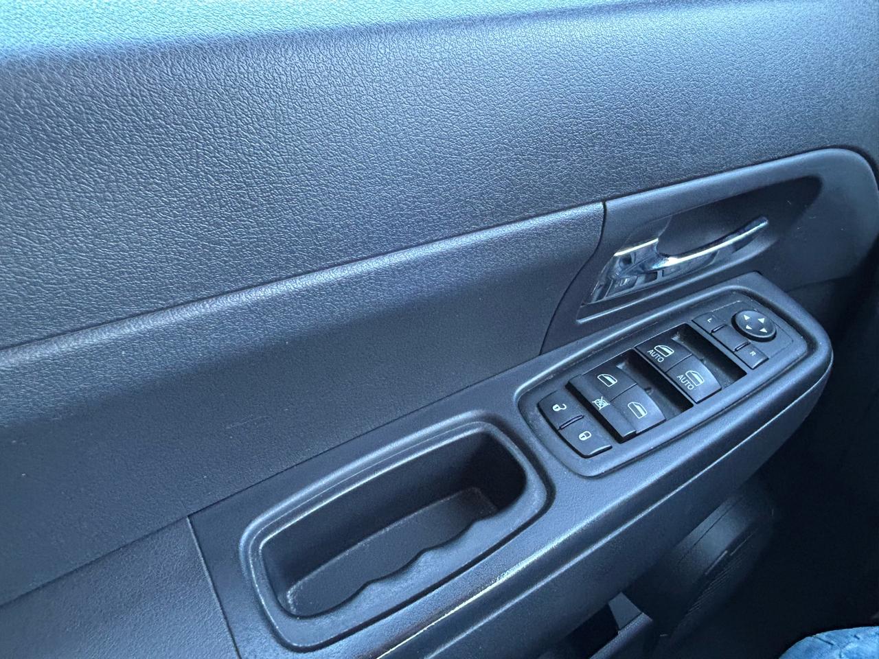 Jeep Liberty 4WD 4dr Sport Jet 2011