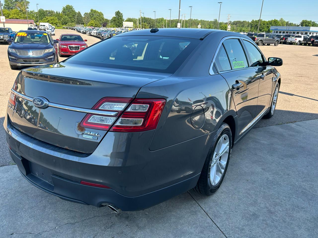 Ford Taurus SEL AWD 2017