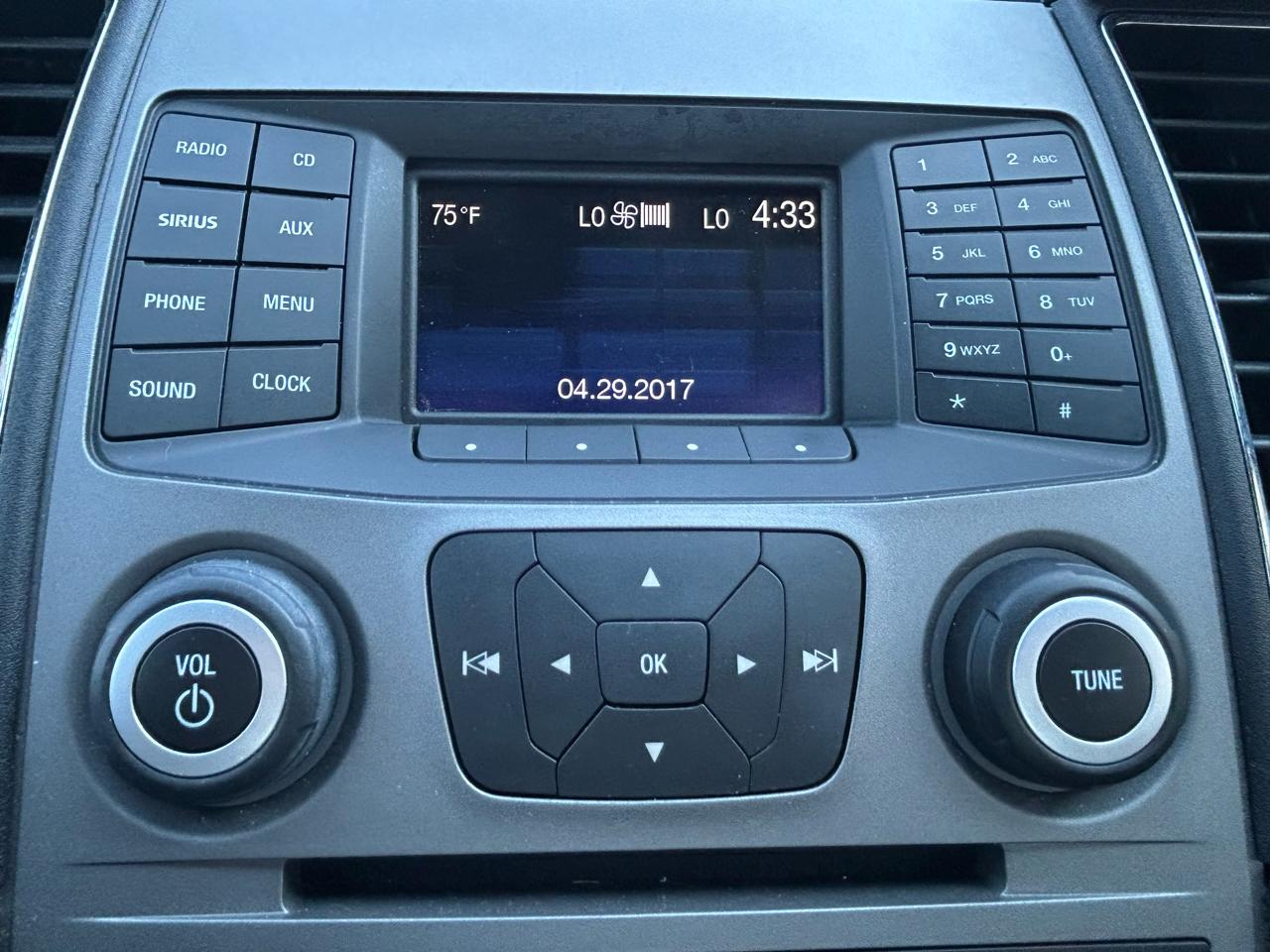 Ford Taurus SEL AWD 2017