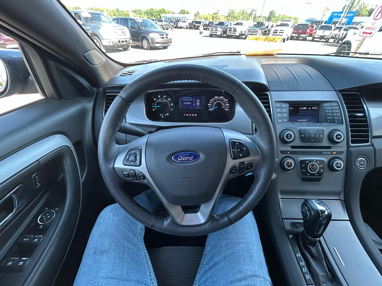 Ford Taurus SEL AWD 2017