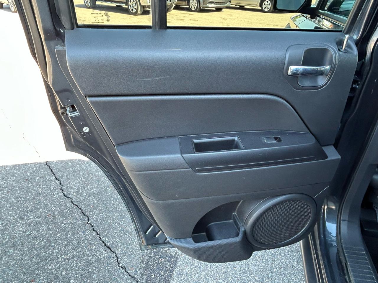 Jeep Patriot 4WD 4dr Latitude 2015