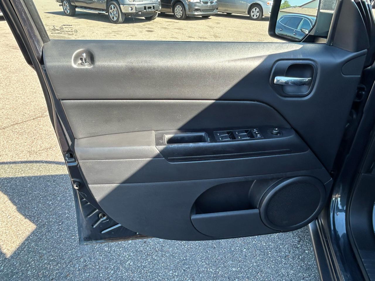 Jeep Patriot 4WD 4dr Latitude 2015