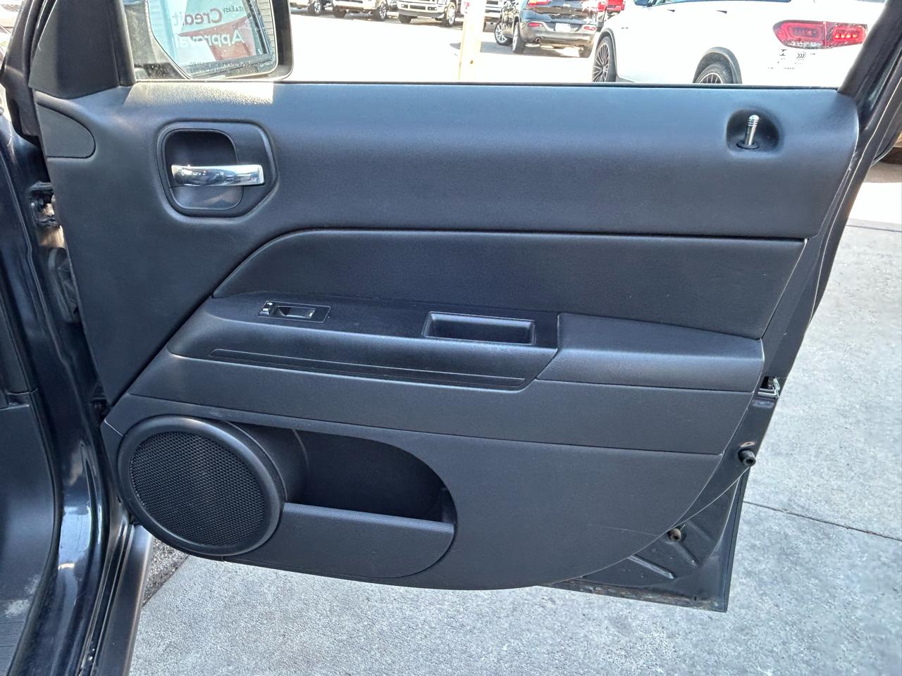 Jeep Patriot 4WD 4dr Latitude 2015