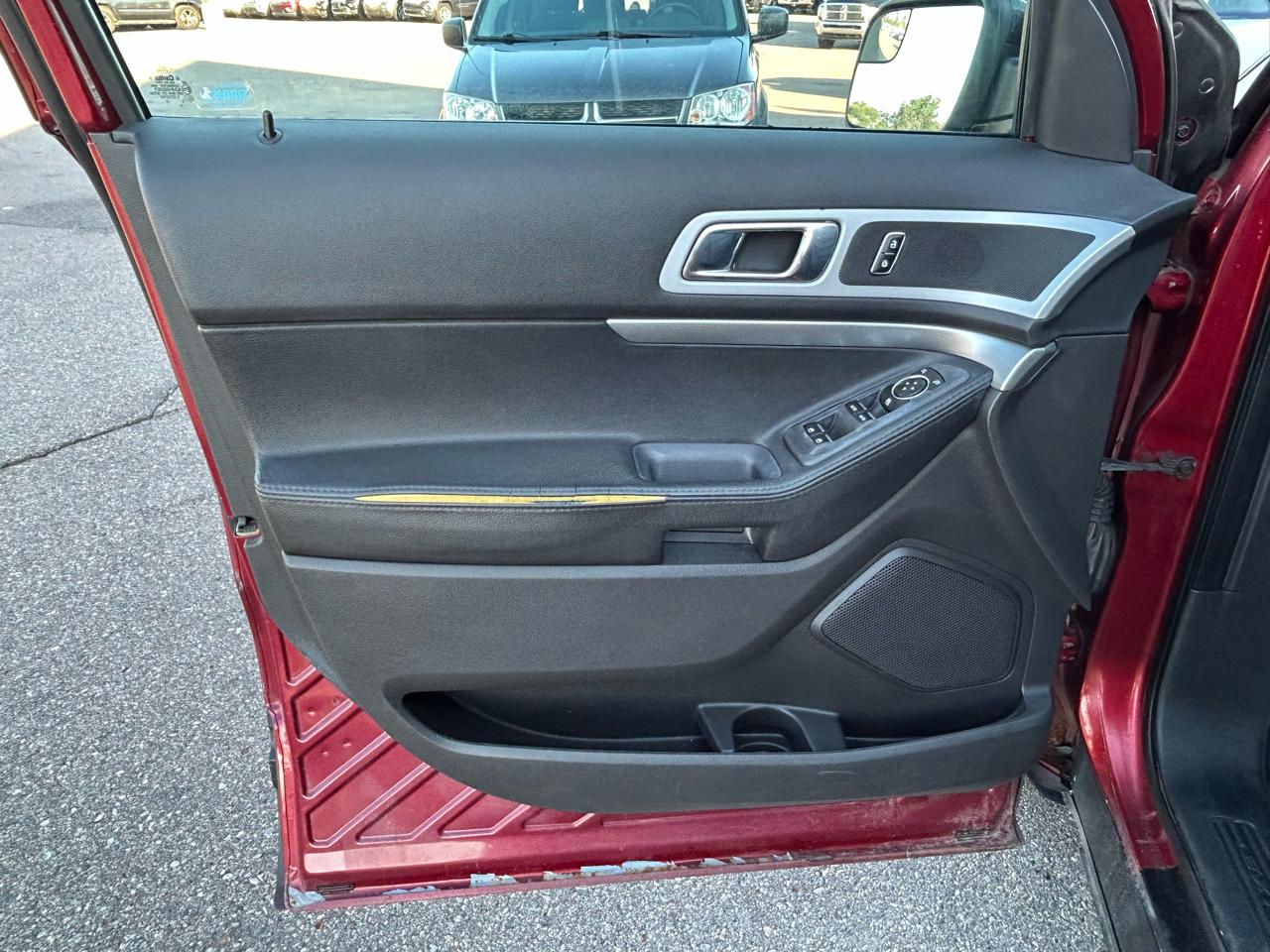 Ford Explorer 4WD 4dr XLT 2014