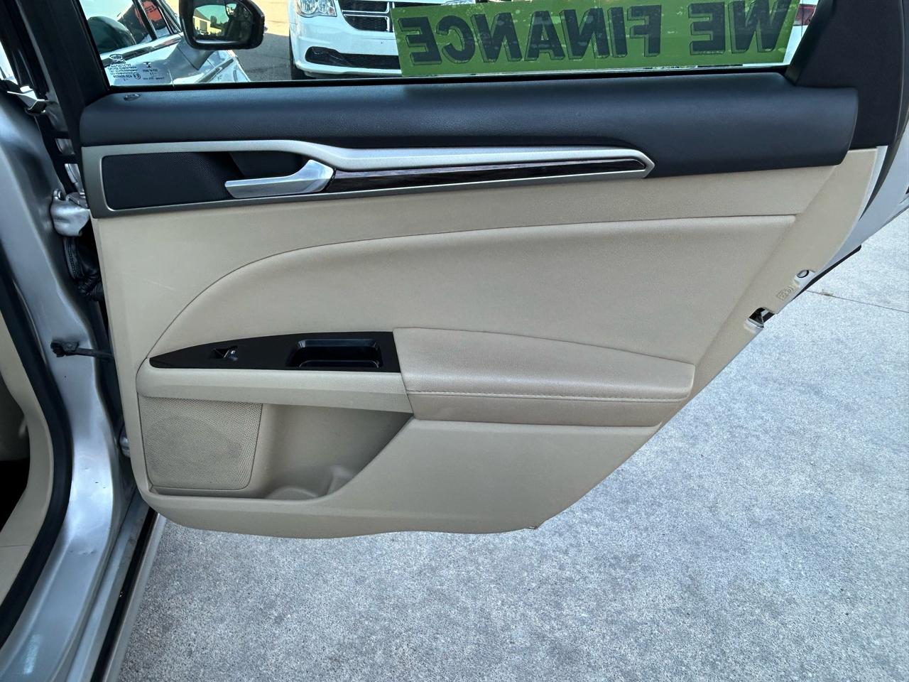 Ford Fusion 4dr Sdn SE FWD 2013