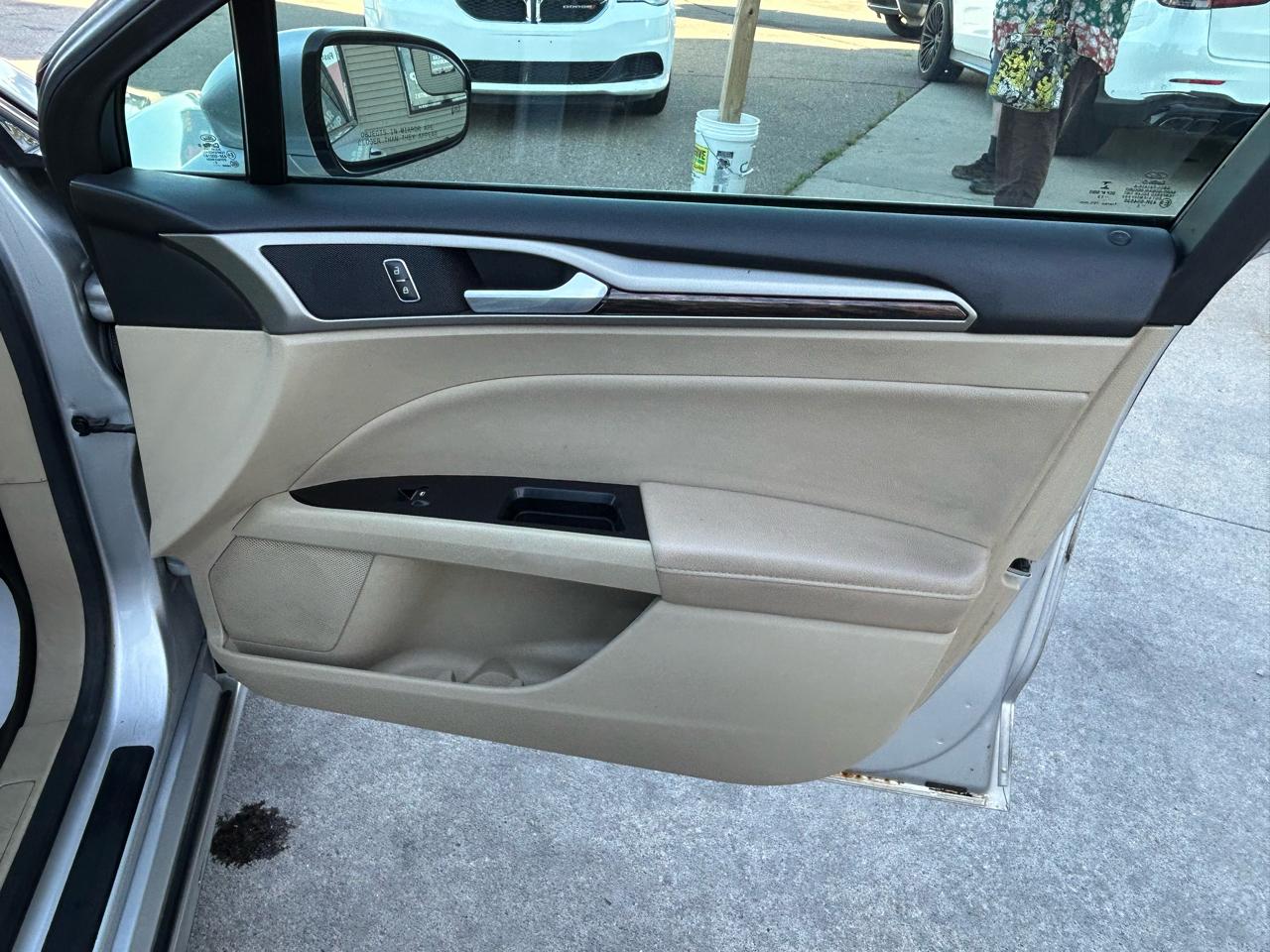 Ford Fusion 4dr Sdn SE FWD 2013