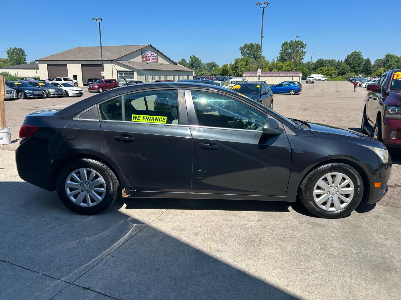 Chevrolet Cruze 4dr Sdn LS 2011