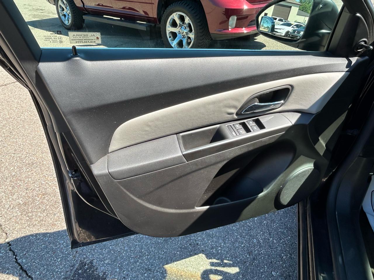 Chevrolet Cruze 4dr Sdn LS 2011