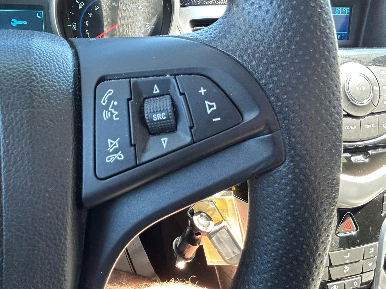 Chevrolet Cruze 4dr Sdn LS 2011