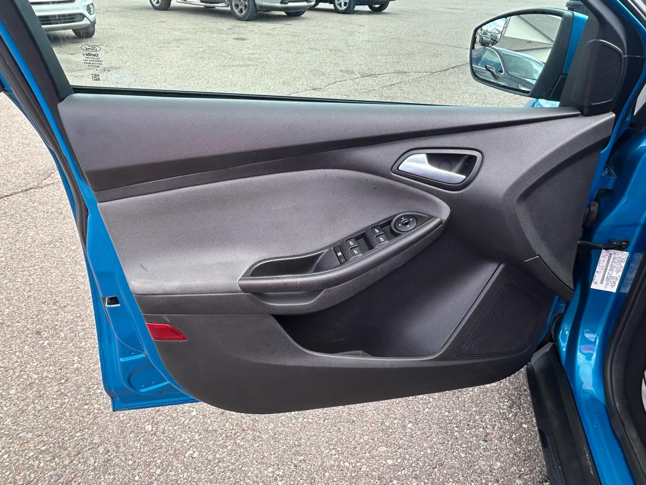 Ford Focus 5dr HB SE 2014