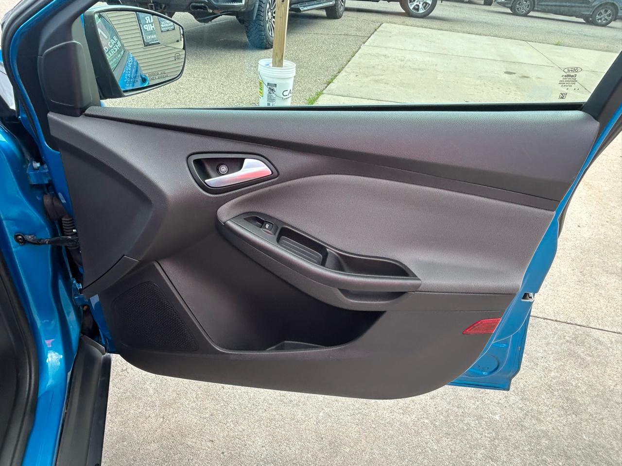 Ford Focus 5dr HB SE 2014