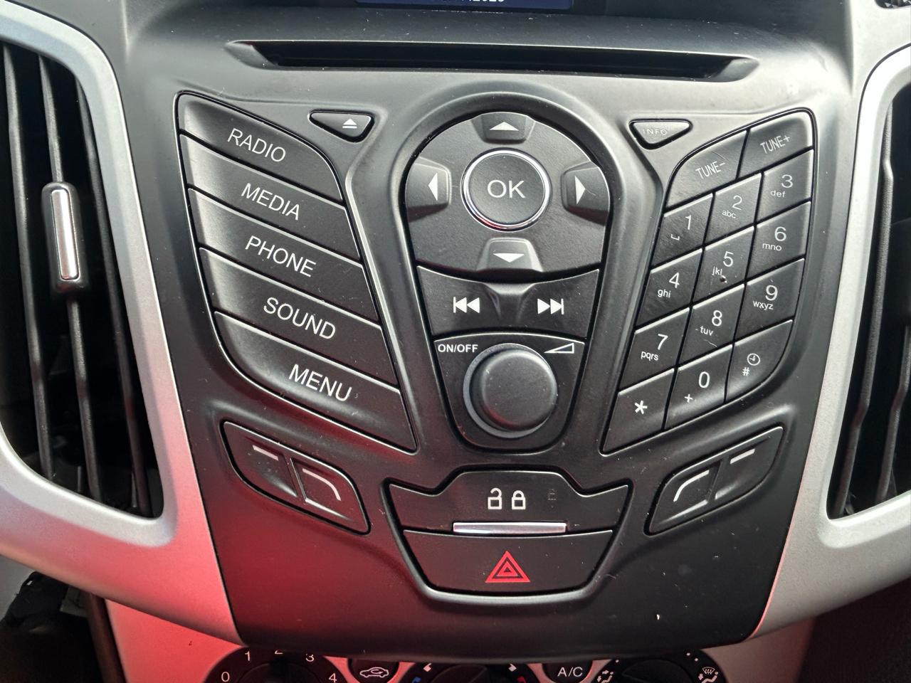 Ford Focus 5dr HB SE 2014