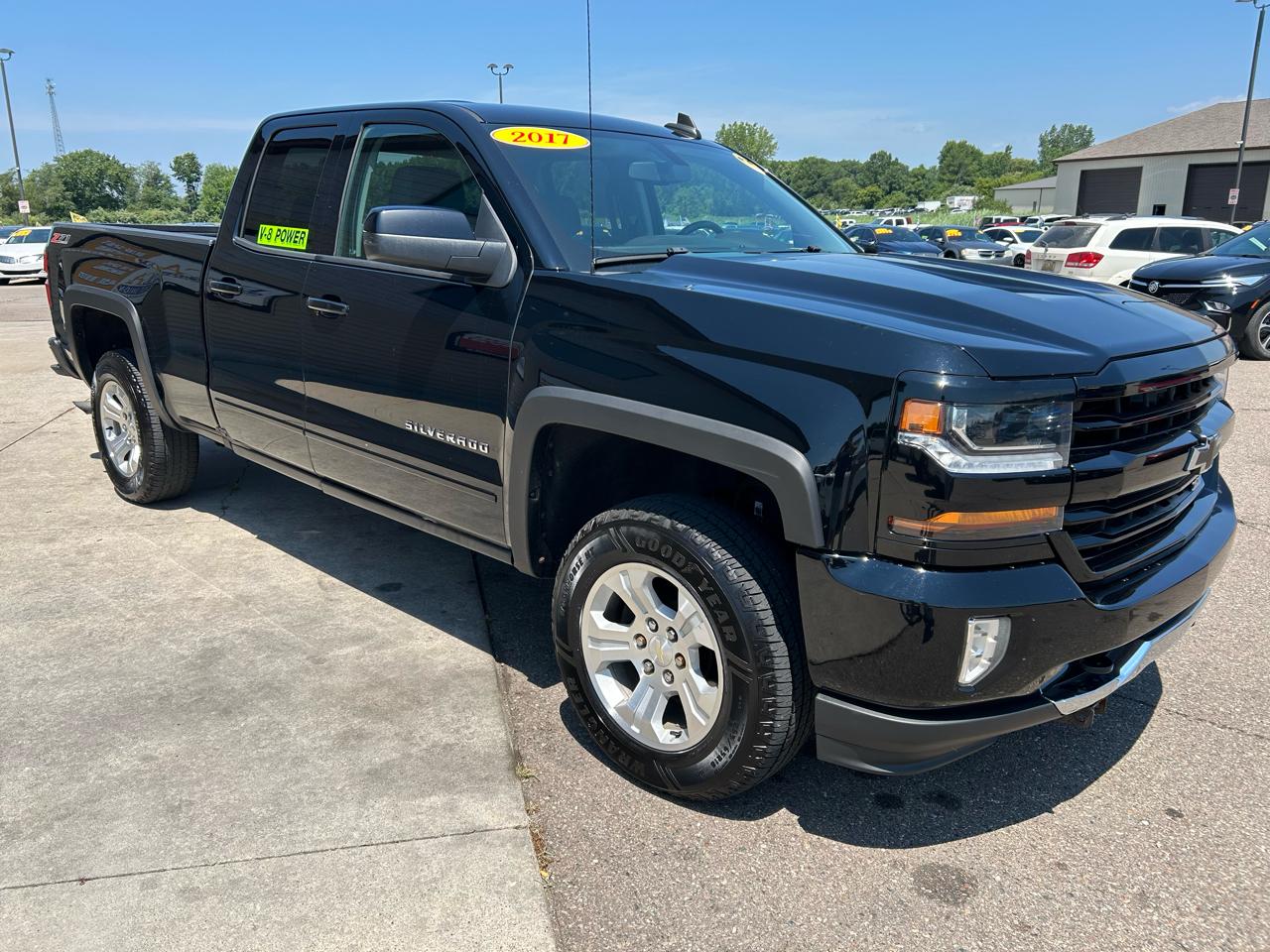 Chevrolet Silverado 1500 4WD Double Cab 143.5" LT w/2LT 2017