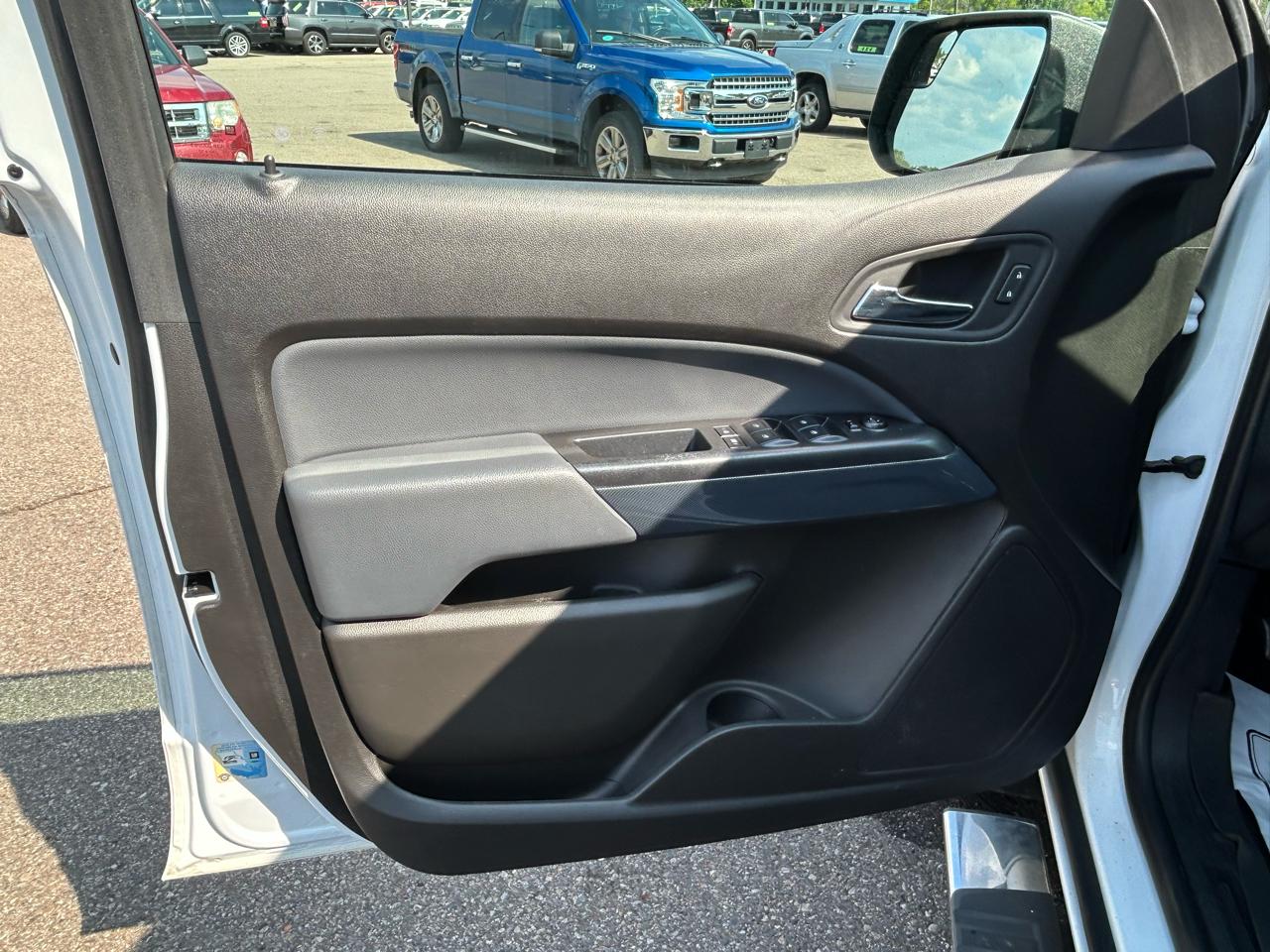Chevrolet Colorado 4WD Crew Cab 128.3" Z71 2017