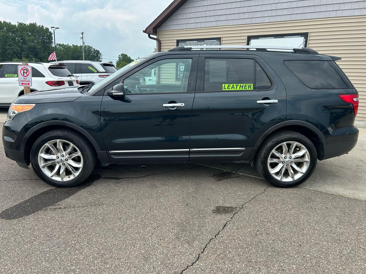 Ford Explorer 4WD 4dr XLT 2014