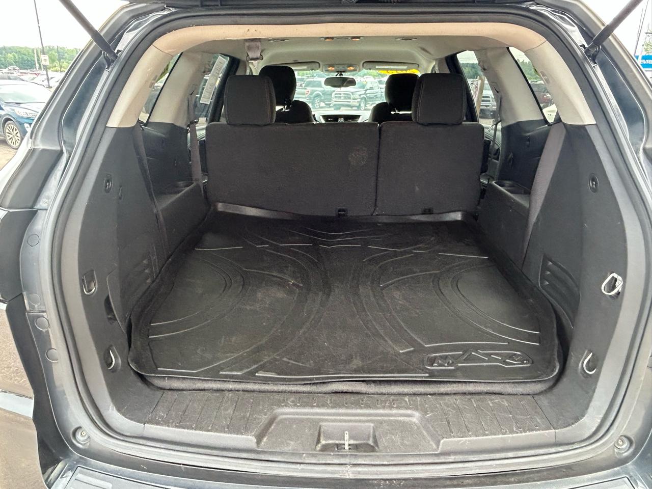 Chevrolet Traverse AWD 4dr LT w/1LT 2015