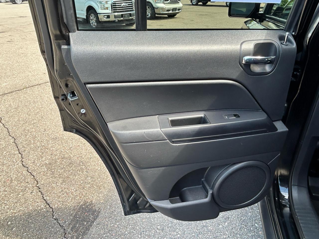Jeep Patriot FWD 4dr High Altitude Edition 2015