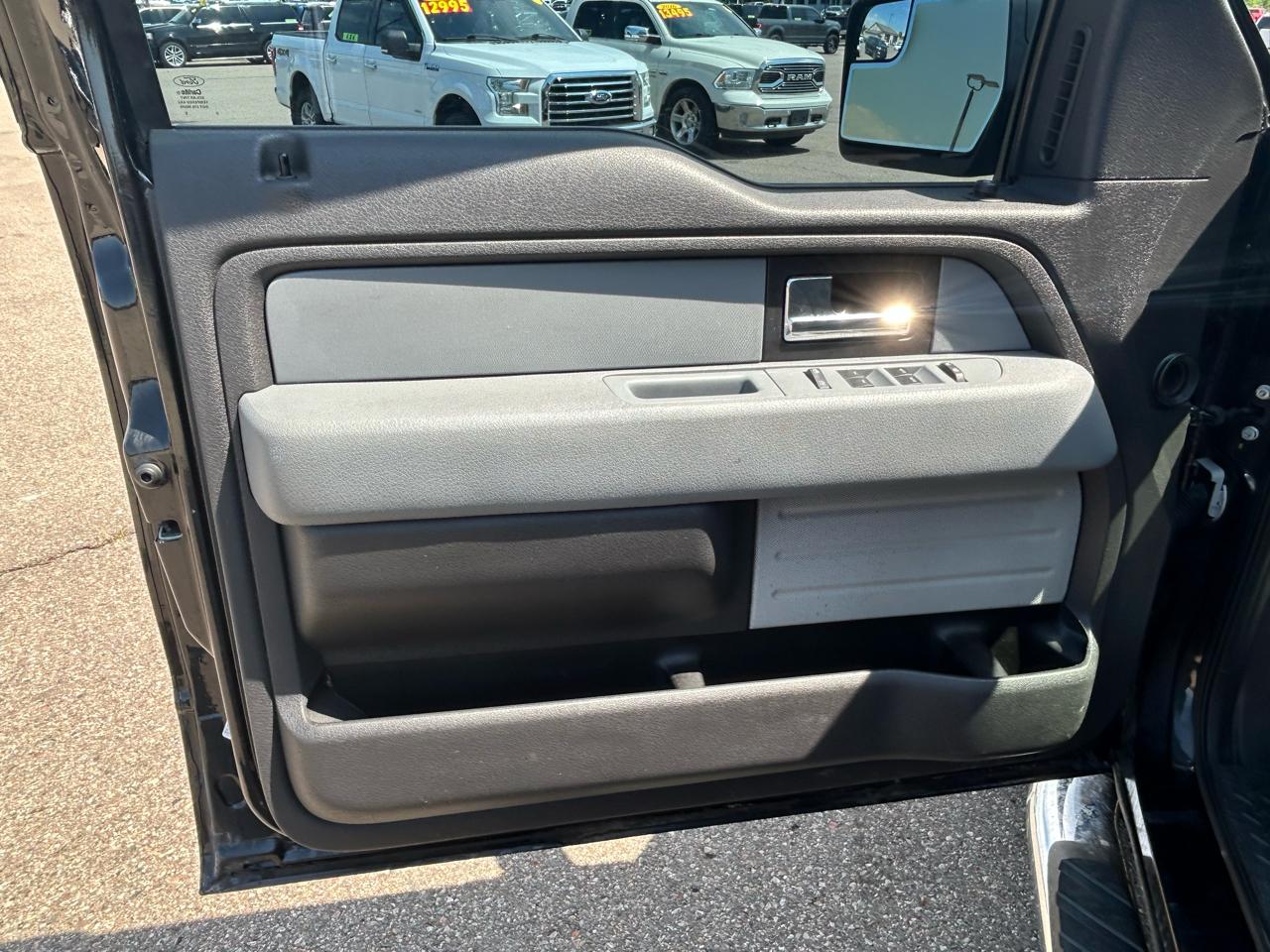 Ford F-150 2WD SuperCrew 145" XLT 2013