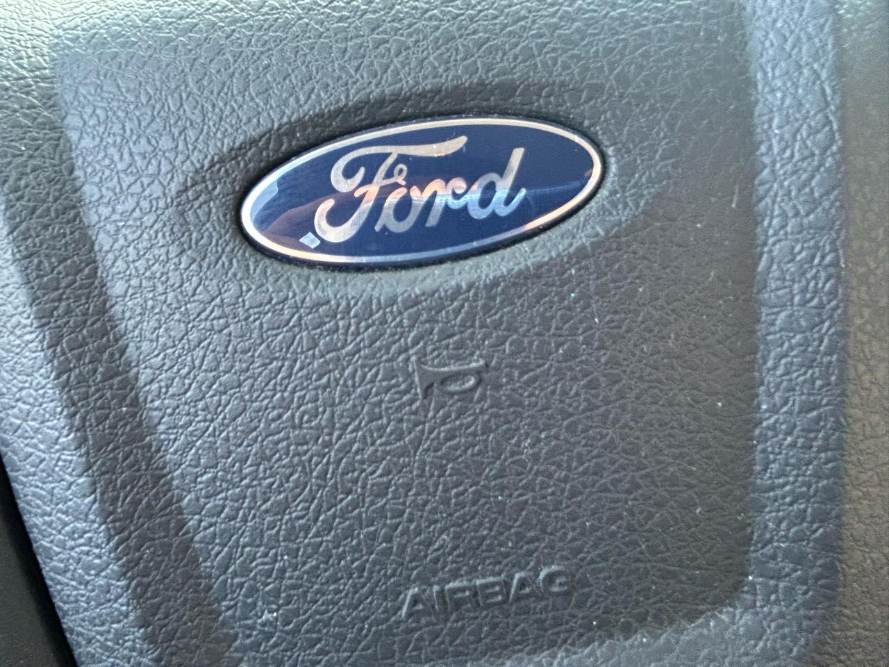Ford F-150 2WD SuperCrew 145" XLT 2013