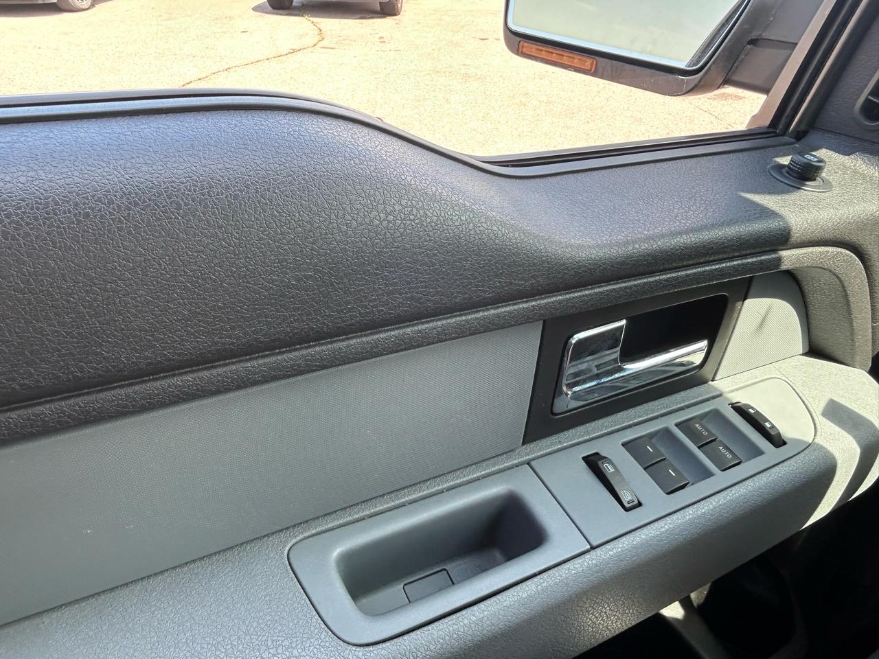 Ford F-150 2WD SuperCrew 145" XLT 2013