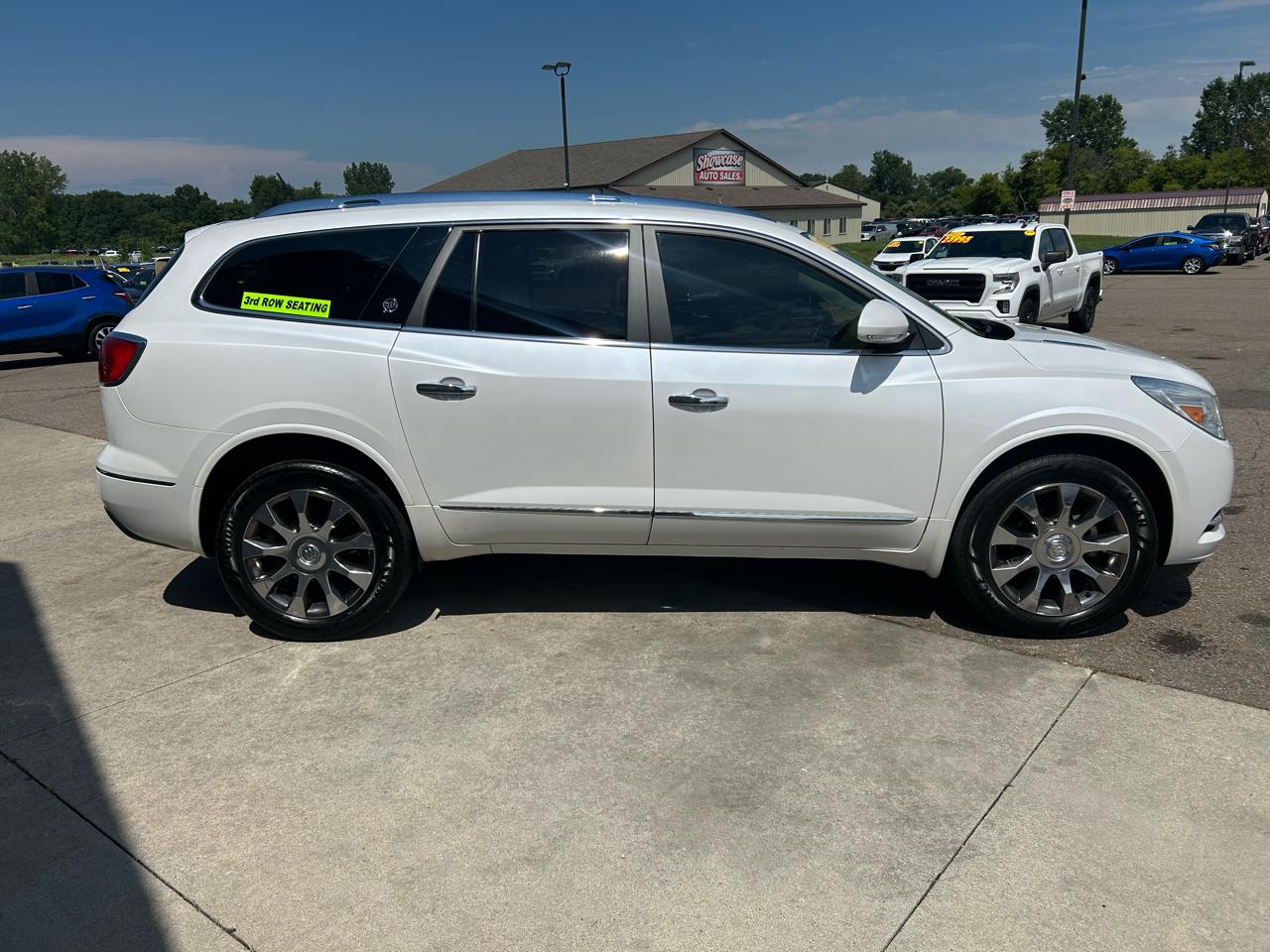 Buick Enclave FWD 4dr Leather 2017