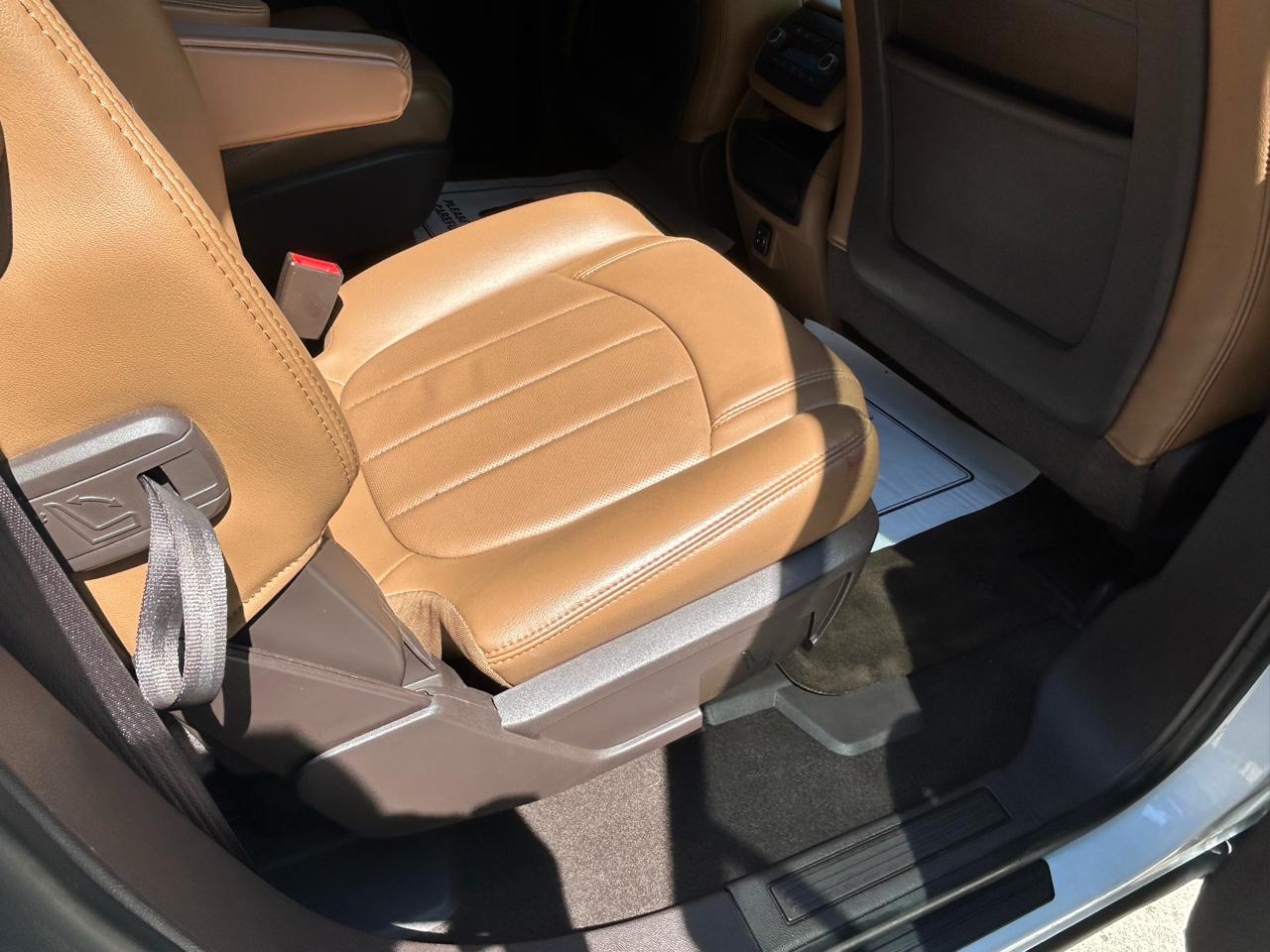 Buick Enclave FWD 4dr Leather 2017