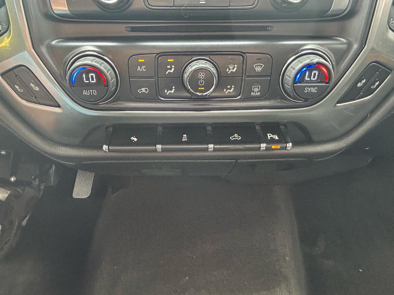 Chevrolet Silverado 1500 4WD Crew Cab 143.5" LTZ w/1LZ 2014