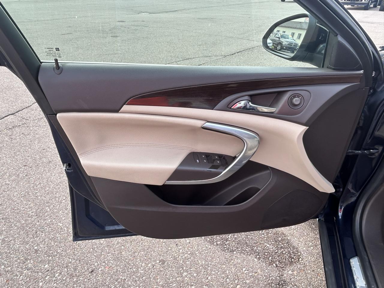 Buick Regal 4dr Sdn CXL RL1 (Oshawa) 2011
