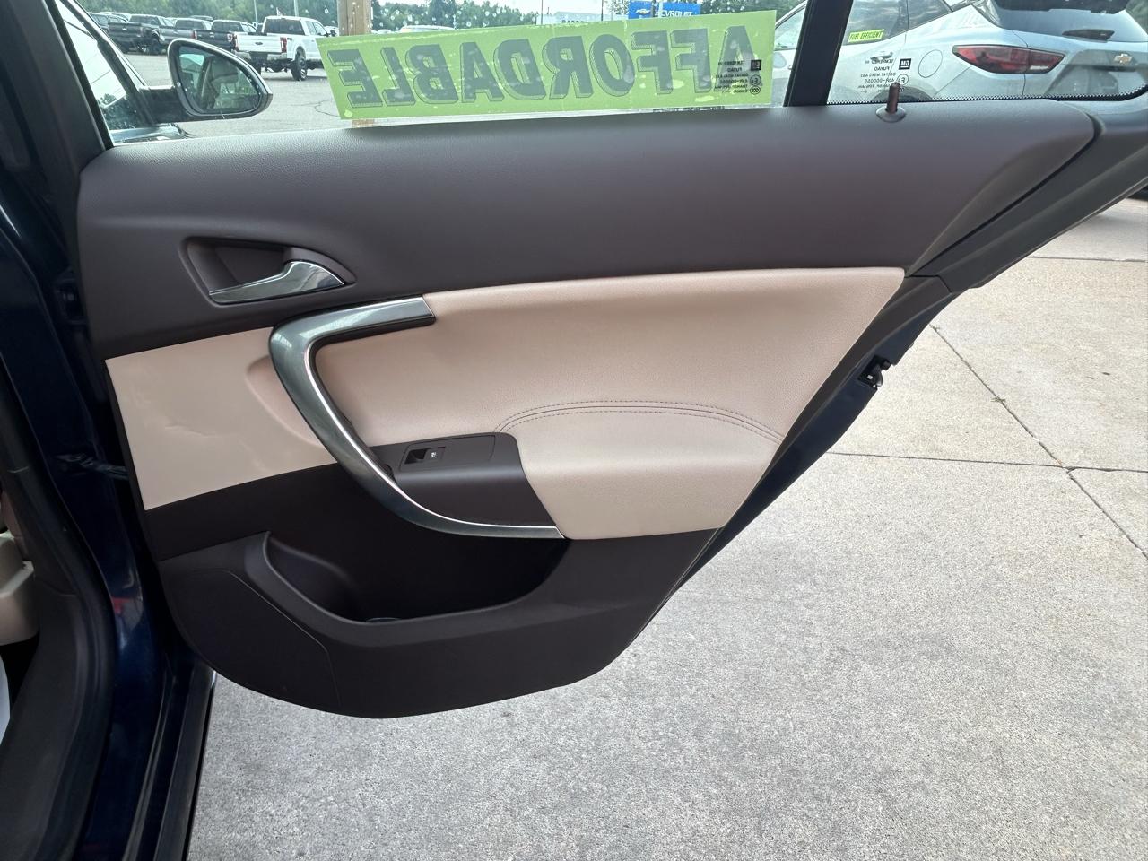 Buick Regal 4dr Sdn CXL RL1 (Oshawa) 2011