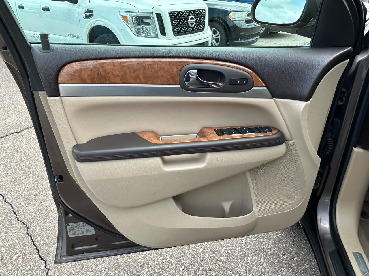 Buick Enclave AWD 4dr Leather 2012