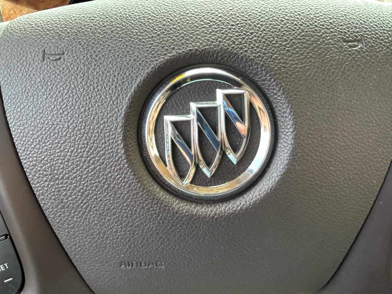 Buick Enclave AWD 4dr Leather 2012